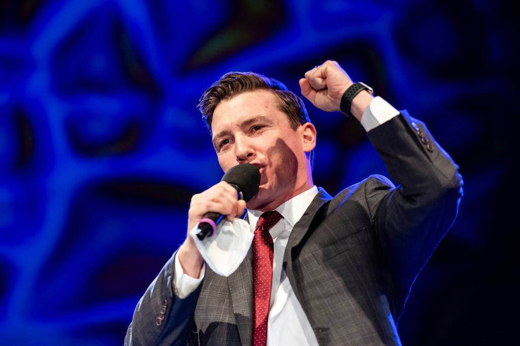 20. Christopher Green – A Willing&nbsp;Vessel