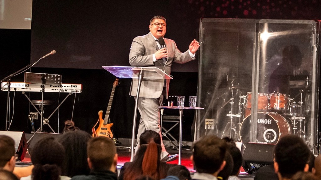 22. Jonathan Quinones